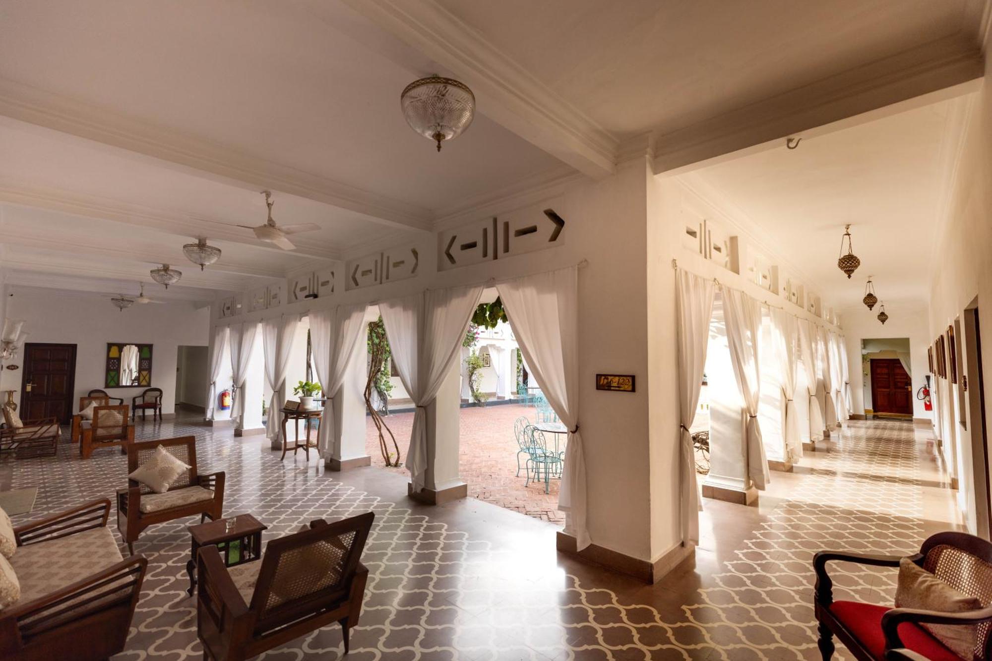 Saraca Hotel לקנאו מראה חיצוני תמונה