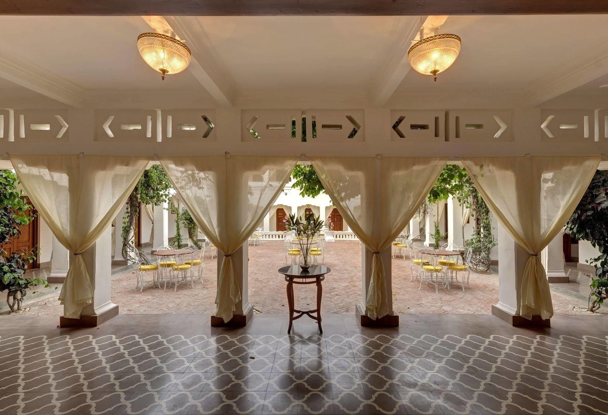Saraca Hotel לקנאו מראה חיצוני תמונה
